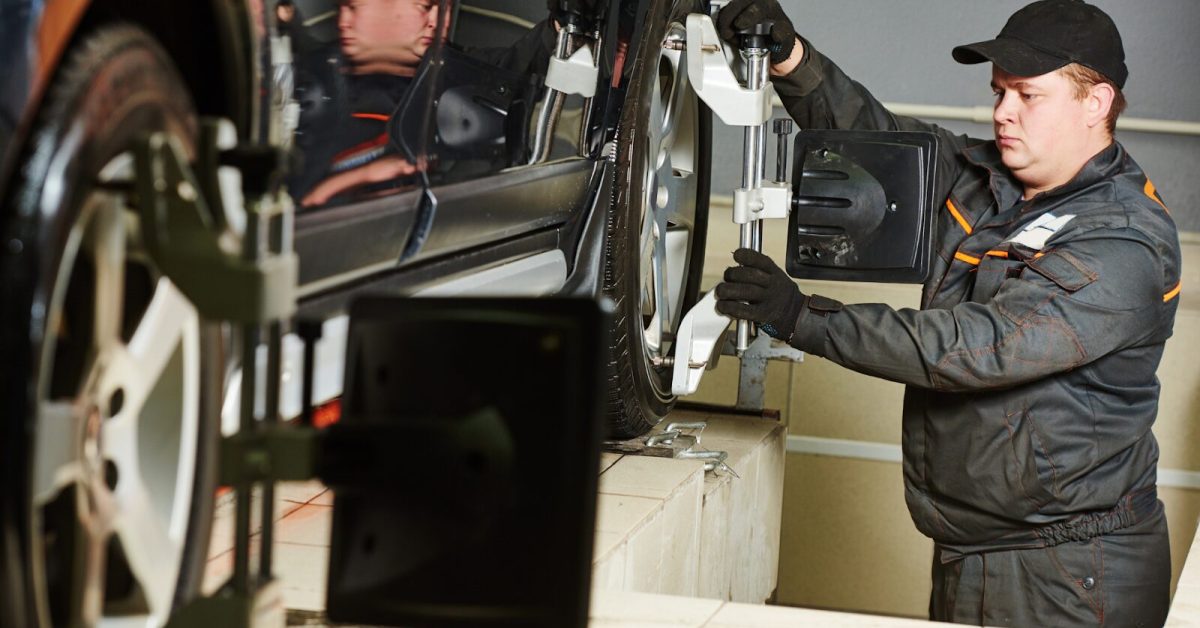 how long does a wheel alignment take how-long-does-a-wheel-alignment-take-and-is-it-worth-the-wait